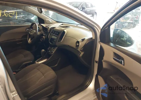 2013 Chevrolet Sonic Lt Auto из США, поврежденный, VIN 1G1JC6SB3D4142461